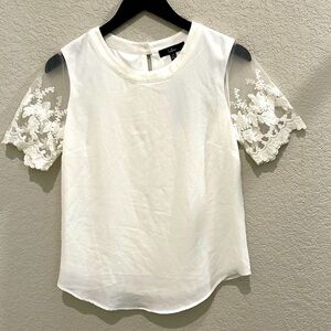 Lulu’s White top in XS NWT